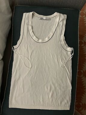 ZARA Cream Sleeveless Tank with Black Contrast Trim